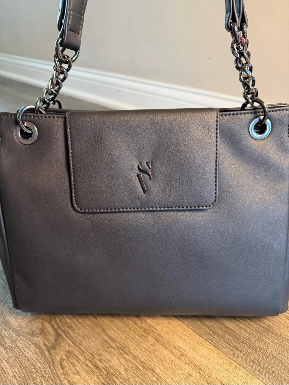 Simply Vera Vera Wang Black Chain-Accent Shoulder Bag